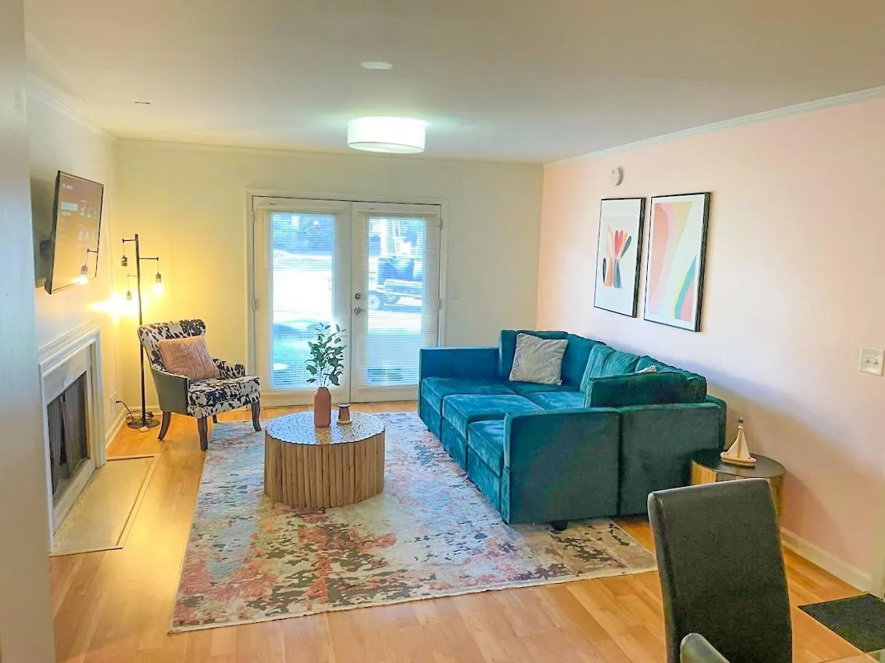 Stylish 2Br With Balcony And Optional Parking Near Vanderbilt & Broadway Nashville 0*,